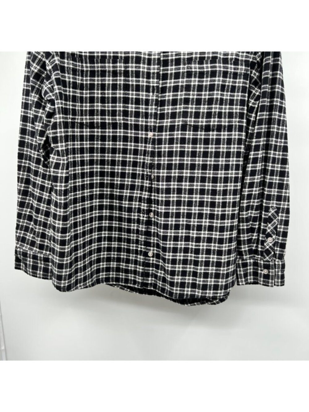 Croft & Barrow Womens Plaid Button Up Top Long Sleeve Black/White Size Large - Picture 3 of 9